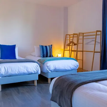 Du Soleil Dans La Ruelle - La Grouas *