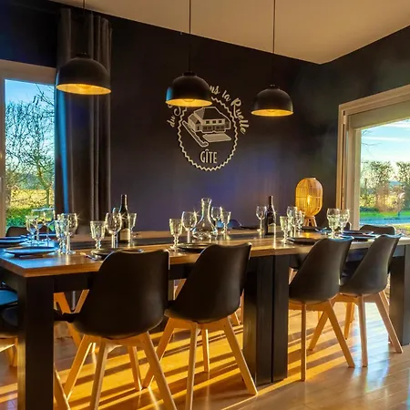 Du Soleil Dans La Ruelle - La Grouas Vila