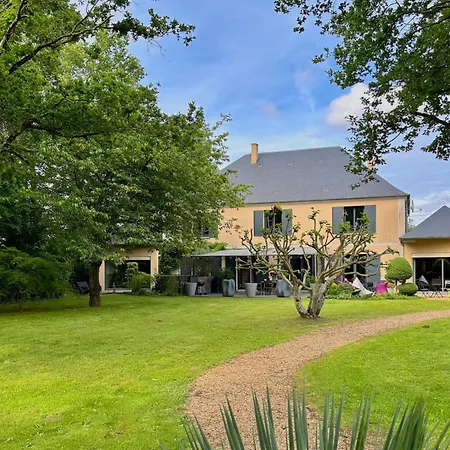 Vila Du Soleil Dans La Ruelle - La Grouas *