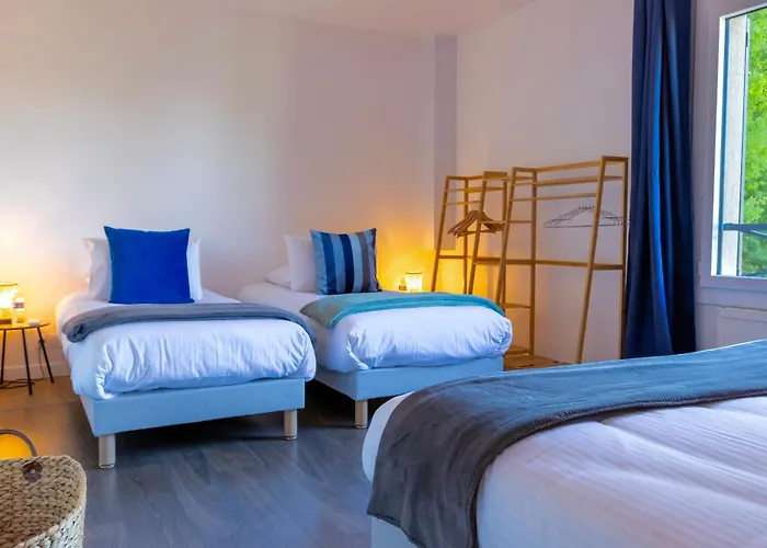 Du Soleil Dans La Ruelle - La Grouas *