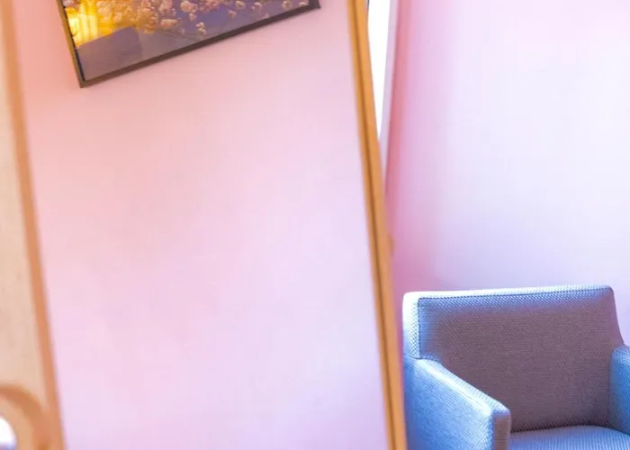 Du Soleil Dans La Ruelle - La Grouas