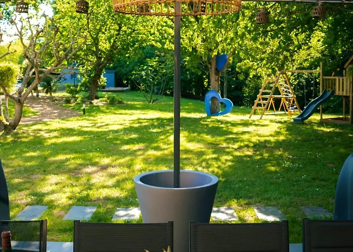 Du Soleil Dans La Ruelle - La Grouas