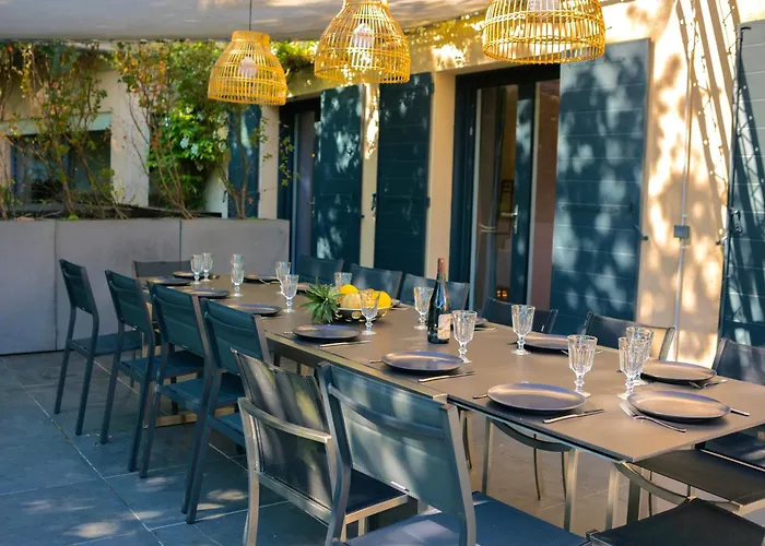 Du Soleil Dans La Ruelle - La Grouas Вилла *