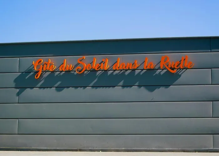 Du Soleil Dans La Ruelle - La Grouas Вилла *