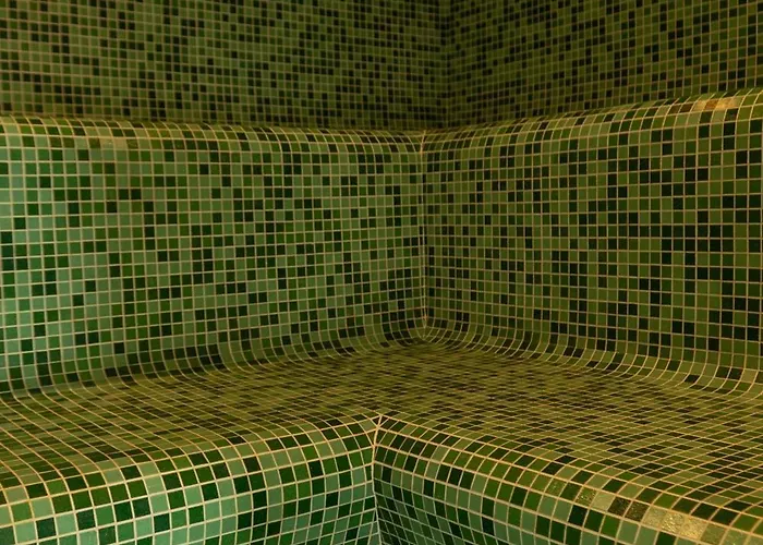 Du Soleil Dans La Ruelle - La Grouas Вилла